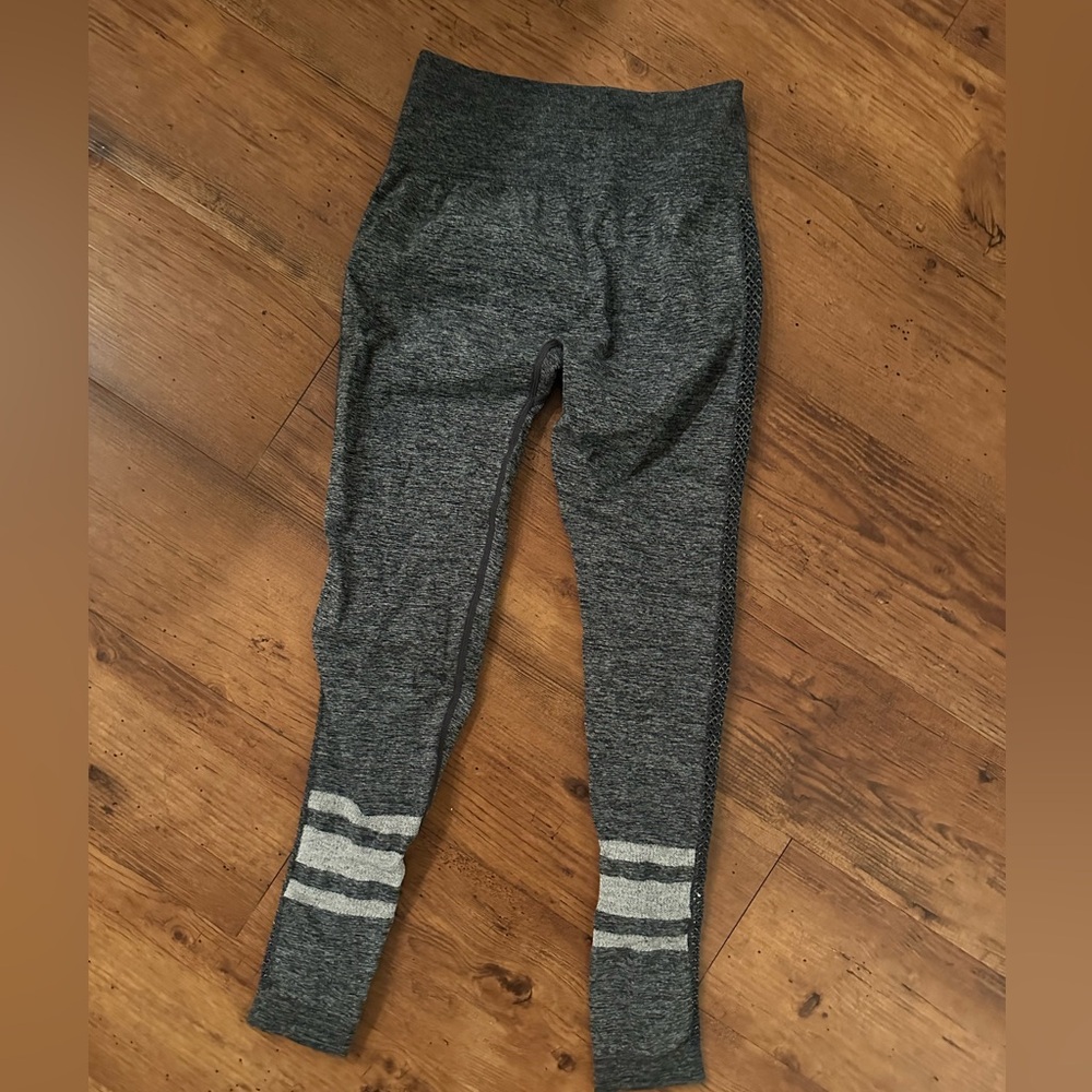 Buff bunny booty scrunch leggings